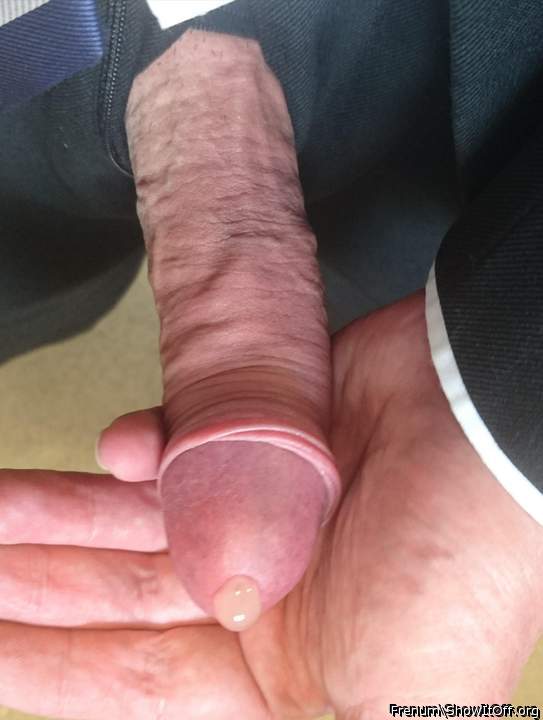 Here it cums