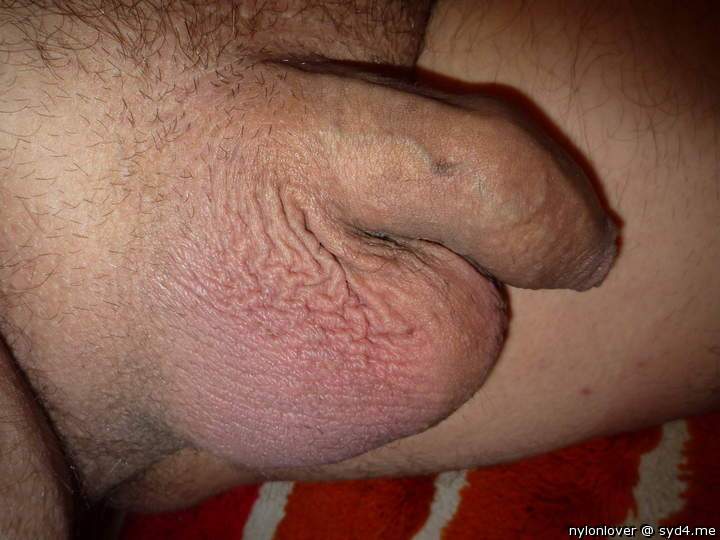 Testicles Photo from nylonlover