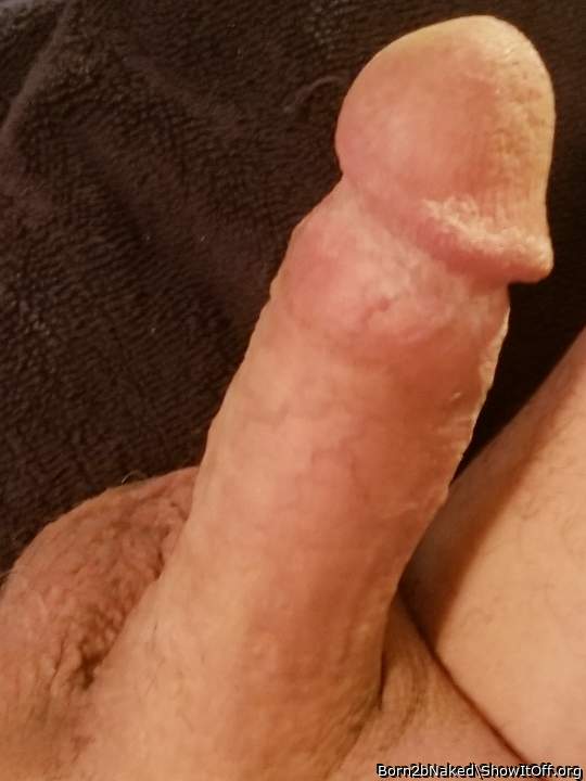 Yum, I lovebyour cock.  I would enjoy spending a night makin