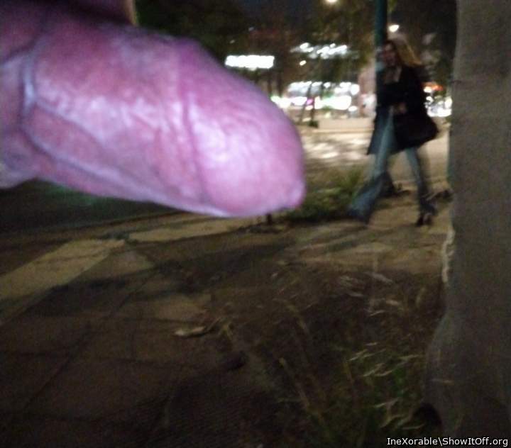 Photo of a hot dog from IneXorable