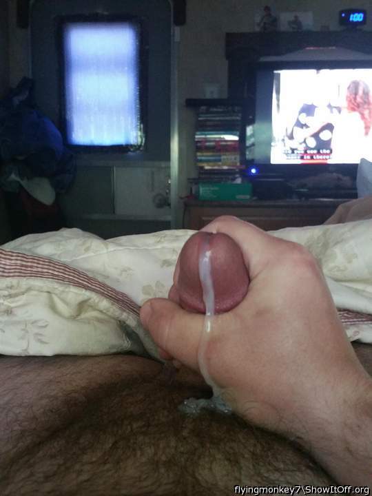 Lovely oozing load! Yum. 
