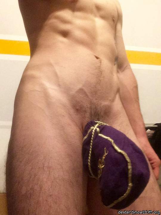 Crown the cock king &#128081;