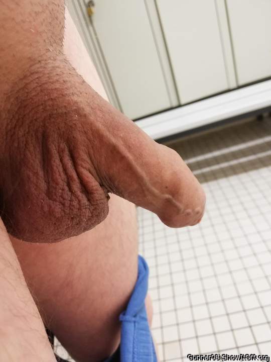 gorgeous balls! swet pecker!   