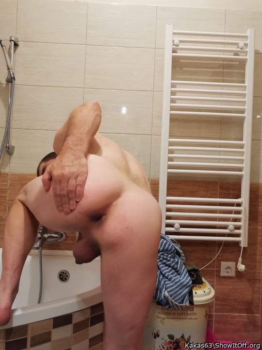 Spectacular one cheek spread asshole and balls from behind  