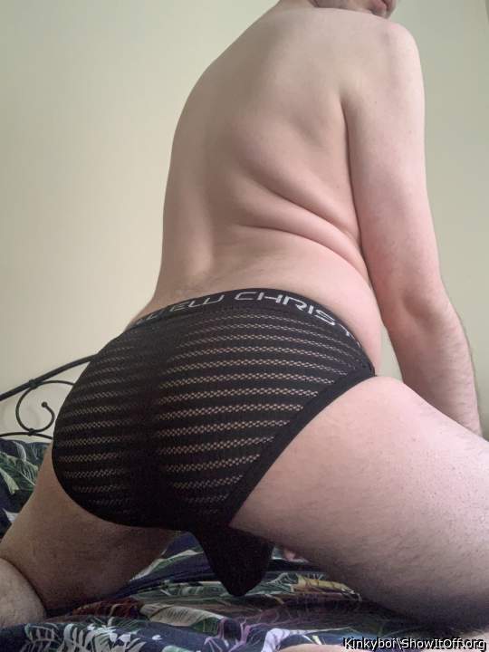 Great ass! And love you cock and balls just hanging 🔥