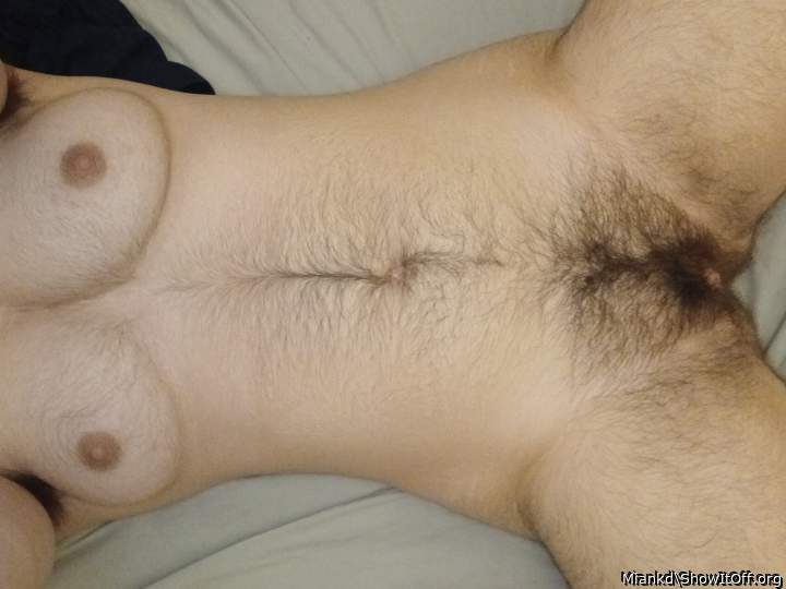 You have the most beautiful body. Your hairy body turns me o