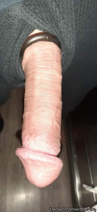 That is well hung!   