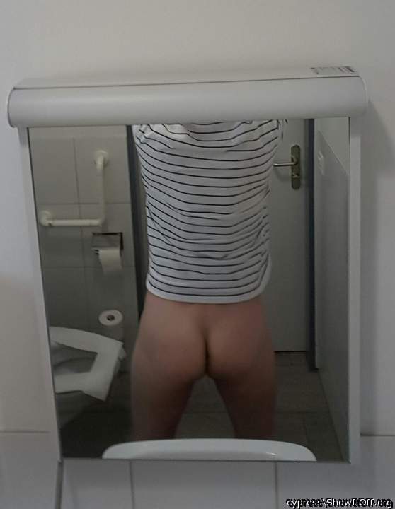 Such a cute ass!!!