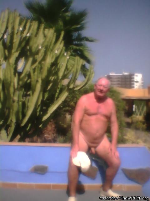 Love this nude garden