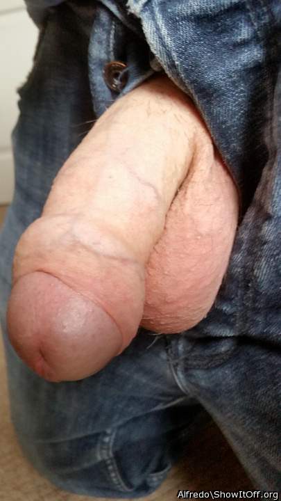  sweet
 suckable