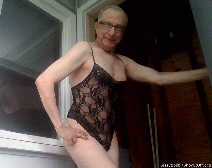 you wear that sexy black lace so well, Bobbi 