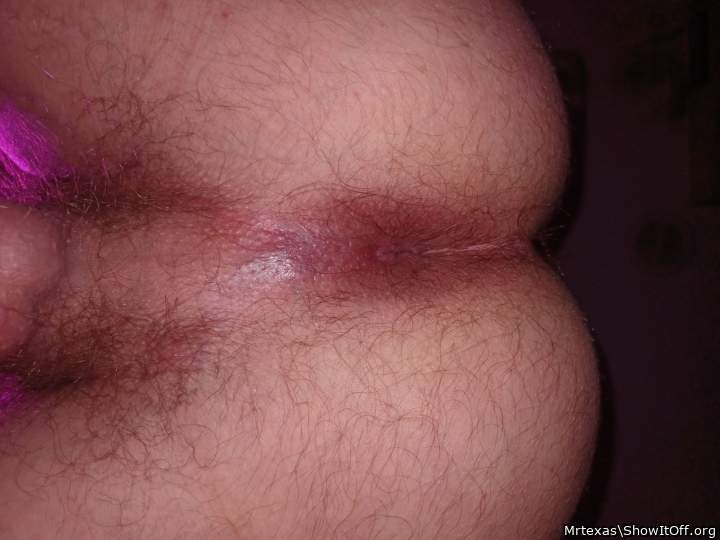 Oh fuck yeah....I'd stick my cock in that juicy asshole!