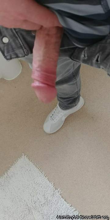 Photo of a penile from Alsmithy23